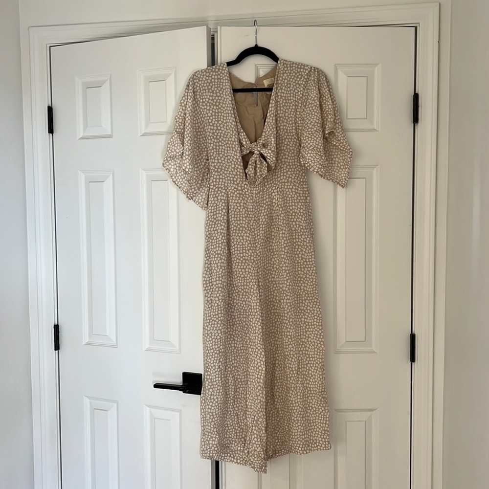 Tan jumper